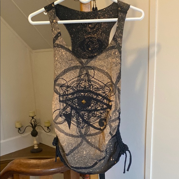 Tops - Black and Tan Geometric Tank Top